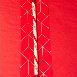 *^^SOLD***LE Jeffree Star Straw